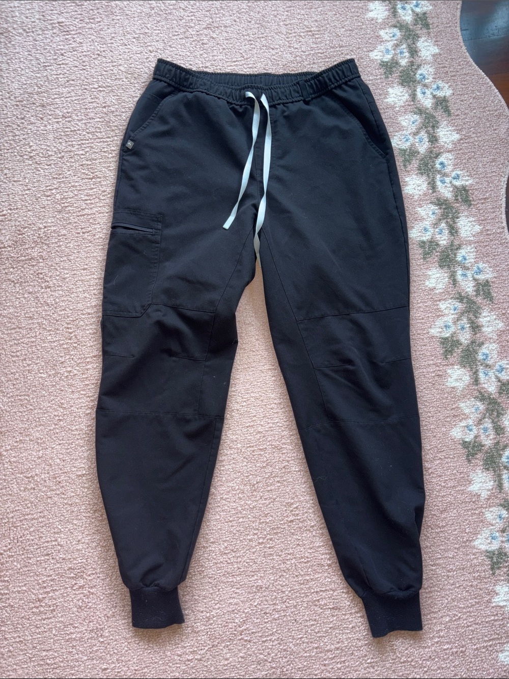 Black figs jogger scrub pants